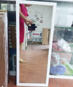 Gương soi treo tường Mã F3 Trắng