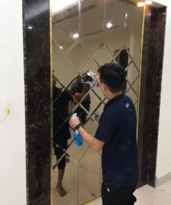 Gương trang trí phòng khách dán tường
