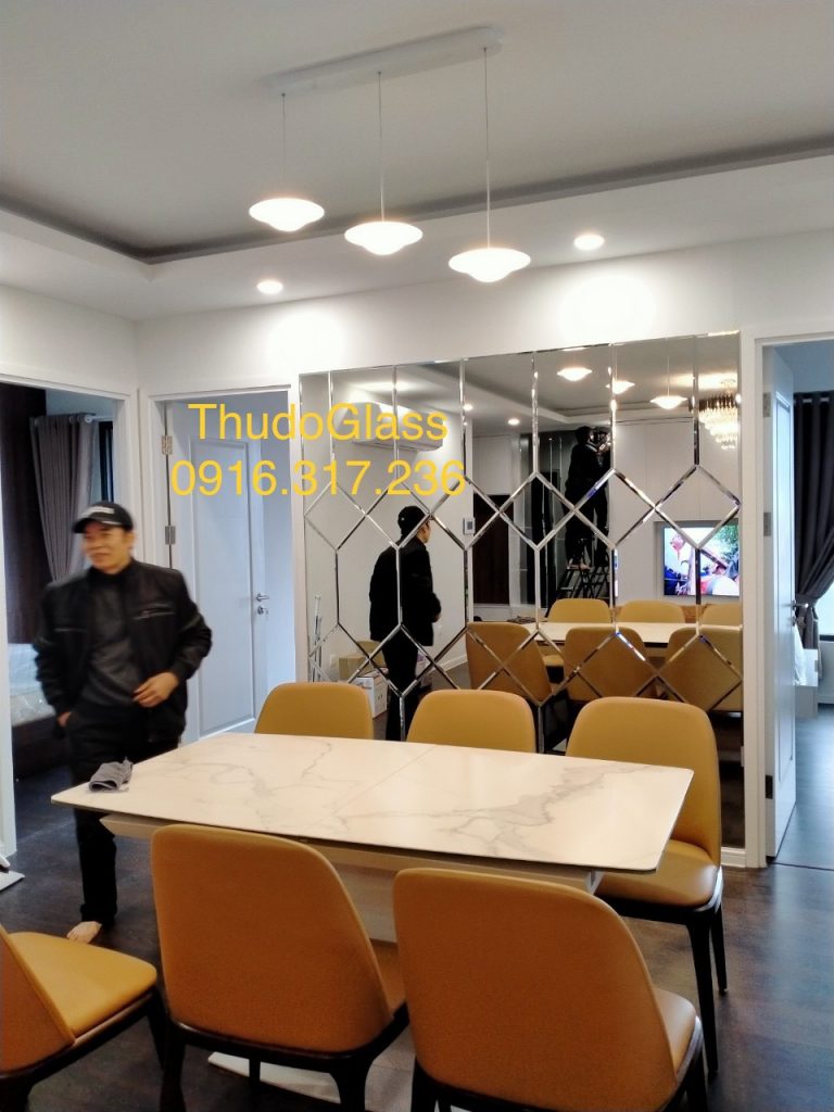 gương ghép trang trí bàn ăn phòng ăn gương ghép trang trí bàn ăn phòng ăn