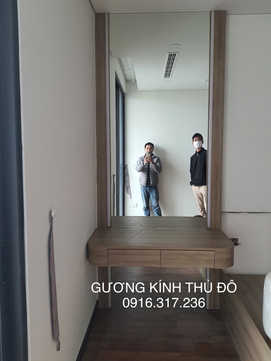 Gương bàn trang điểm dán tường Hà Nội