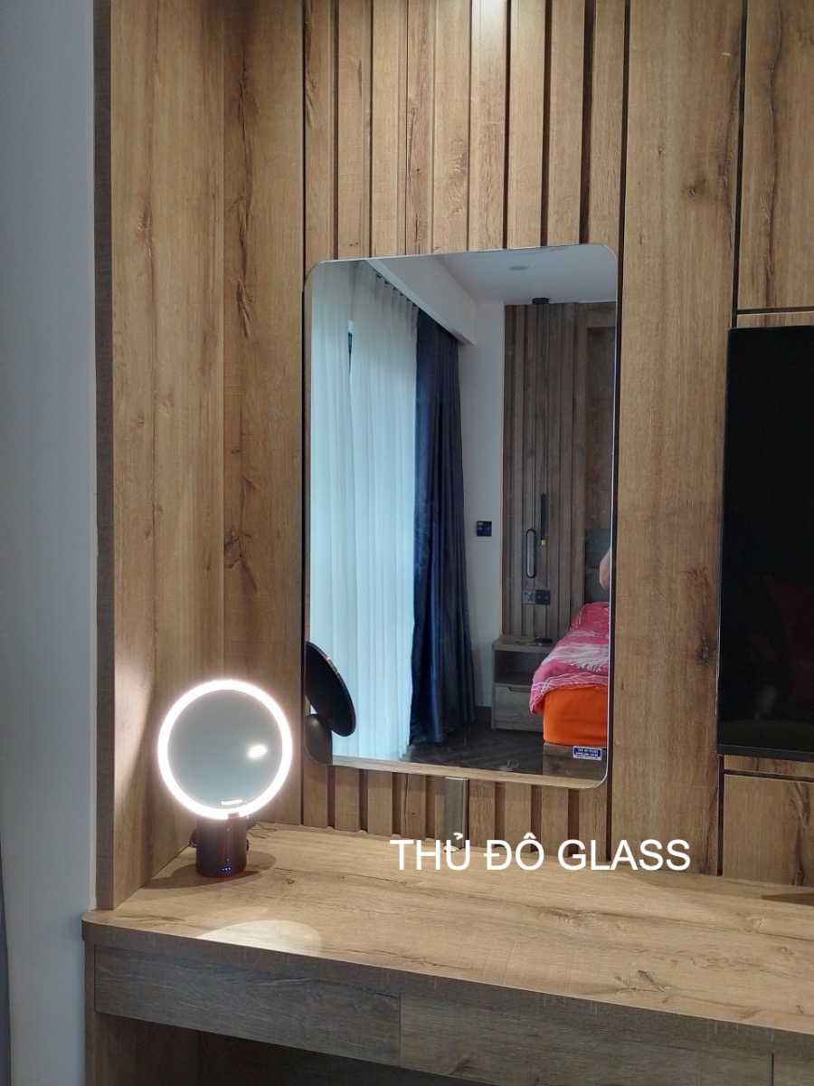 Gương bàn trang điểm ở Đà Nẵng hình chữ nhật dán tường Gương bàn trang điểm ở Đà Nẵng hình chữ nhật dán tường