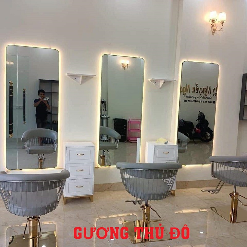 Gương salon tóc treo tường có đèn led Gương salon tóc treo tường có đèn led