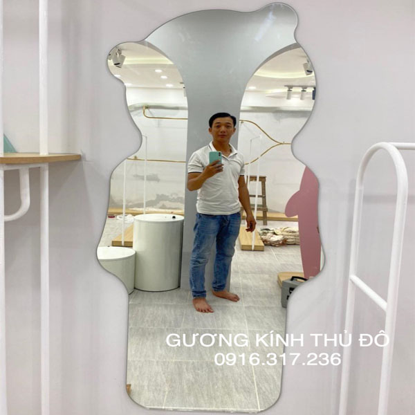 Gương dán tường soi toàn thân nghệ thuật Gương dán tường soi toàn thân nghệ thuật