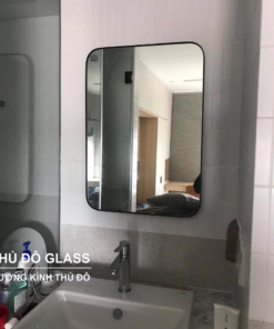 Gương treo trong nhà tắm viền thép sơn tĩnh điện bo góc