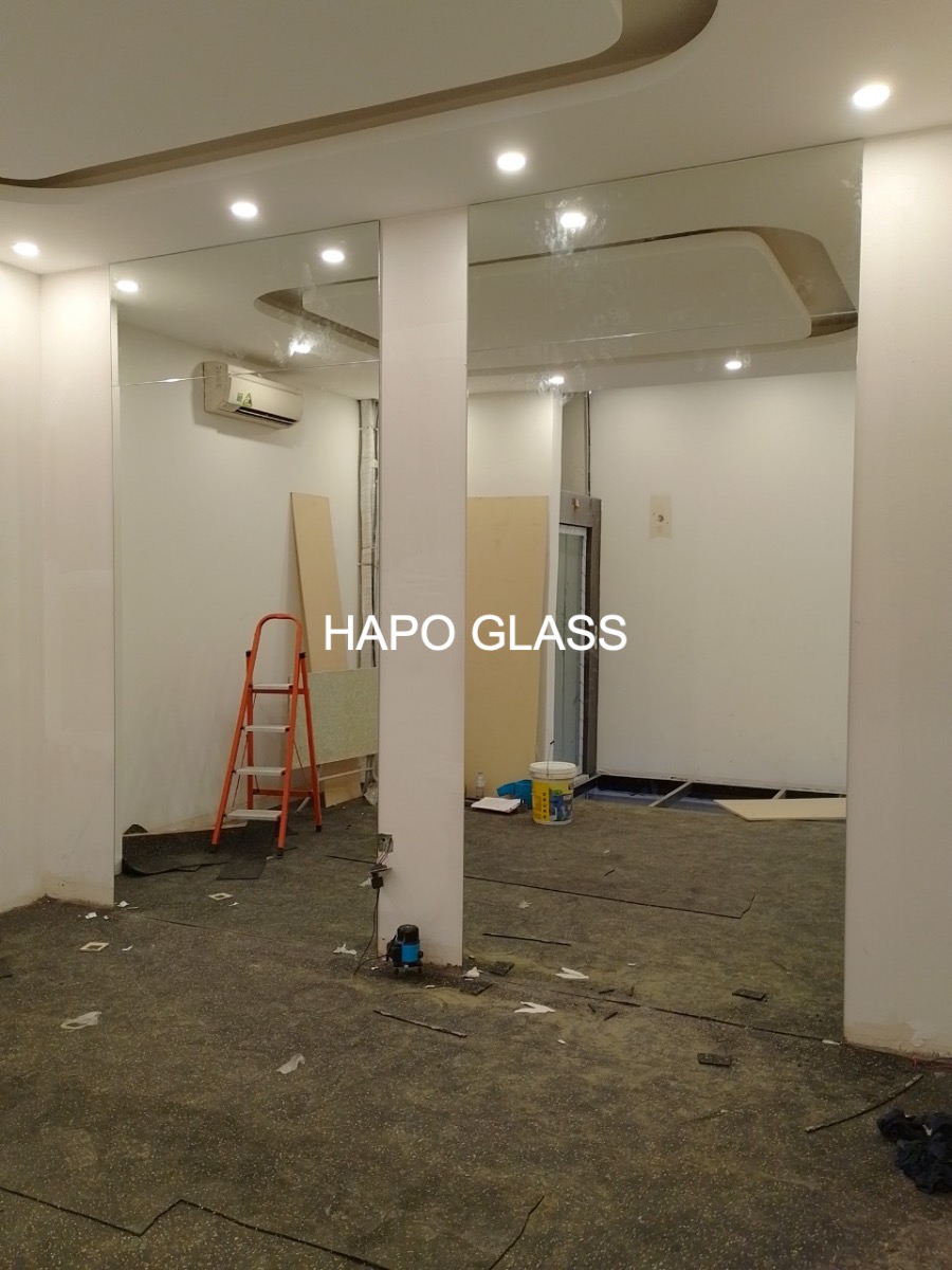 Gương soi Hải Phòng dán tường khổ lớn