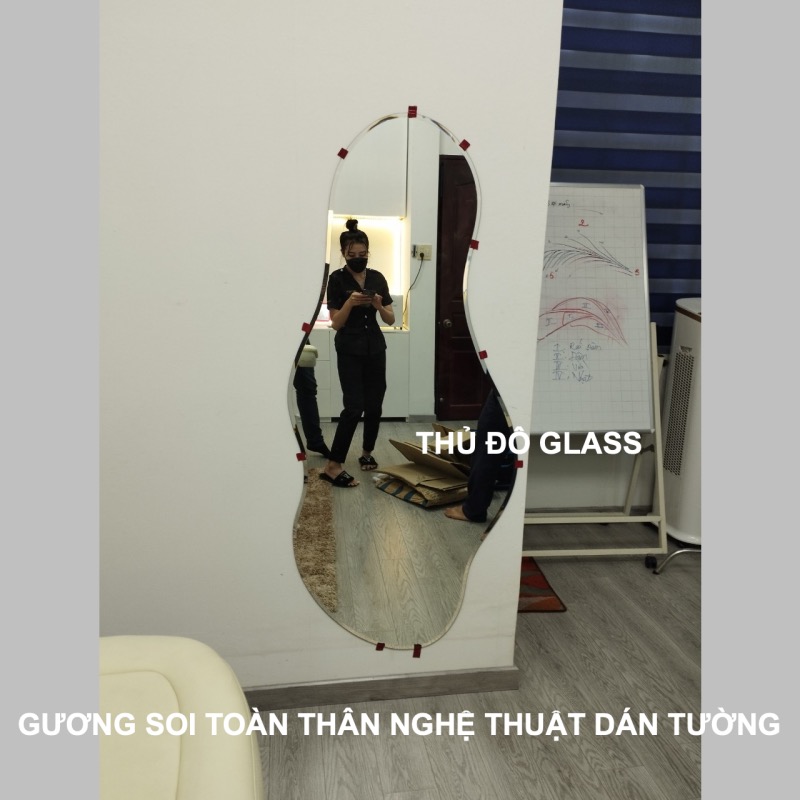 Gương soi toàn thân nghệ thuật dán tường