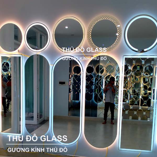 Gương soi toàn thân treo tường có đèn led Thủ Đô Glass