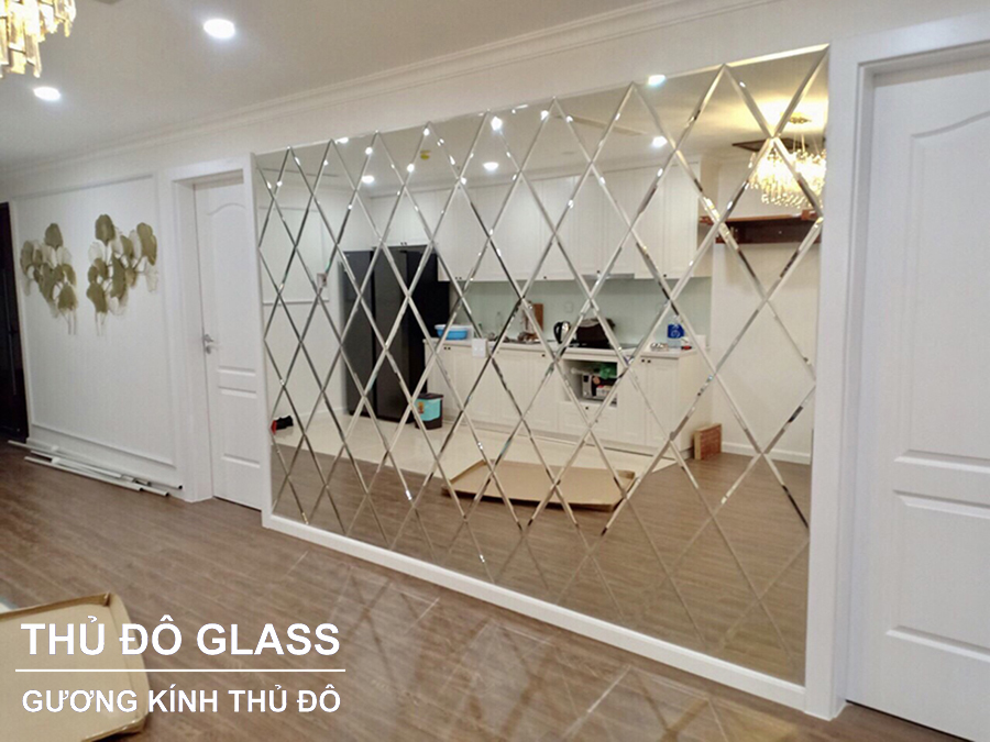 Gương ghép tường nghệ thuật trang trí phòng khách