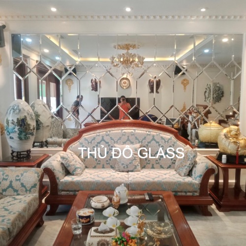 Gương trang trí phòng khách ghép quả trám đẹp