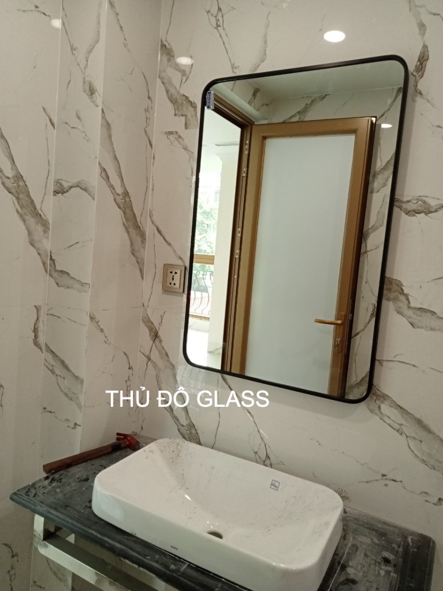 Gương treo tường phòng tắm nhà tắm khung viền nhôm Hà Nội Gương treo tường phòng tắm nhà tắm khung viền nhôm Hà Nội