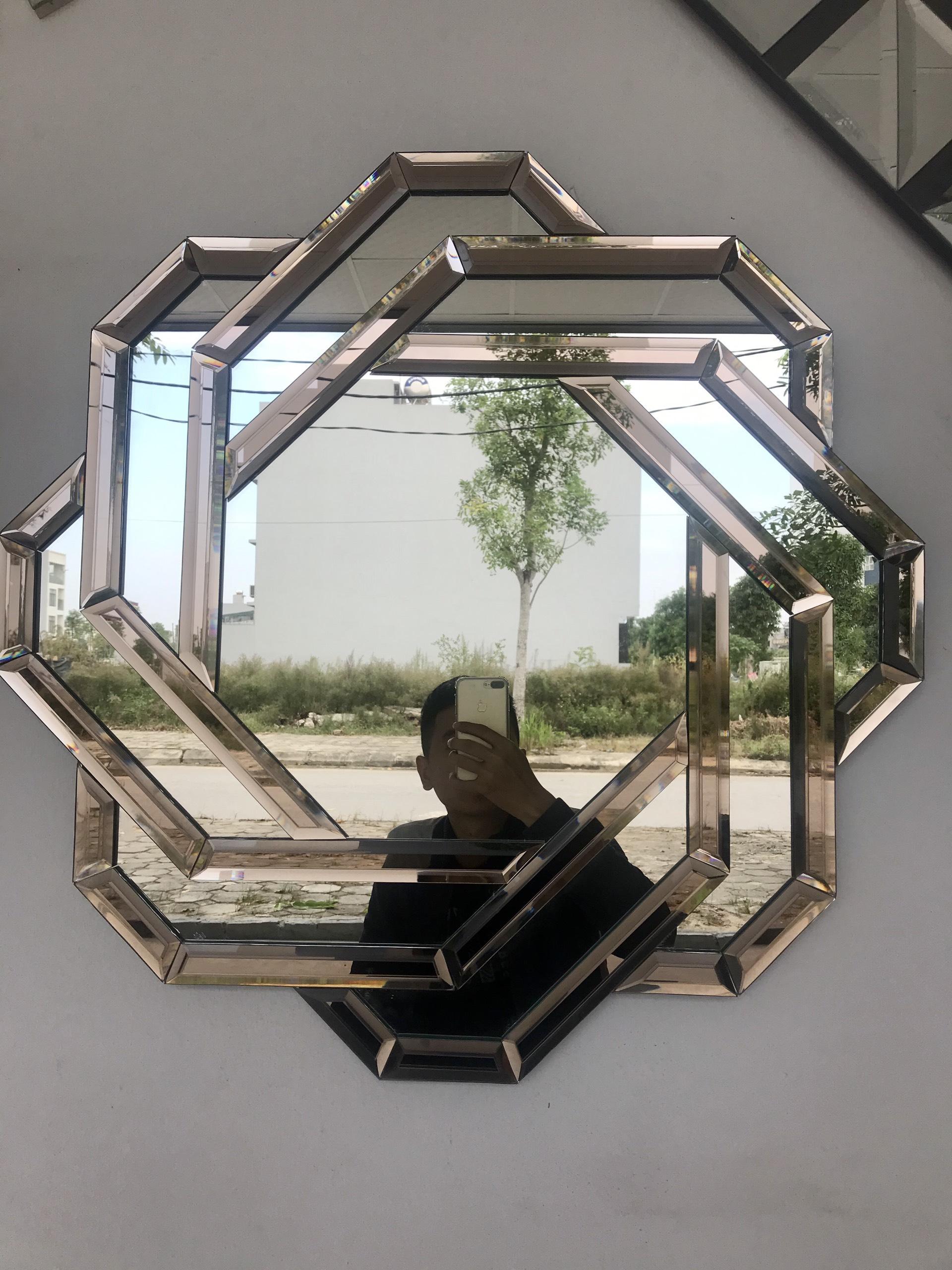 Gương treo tường Decor Bỉ màu trà treo tường cao cấp