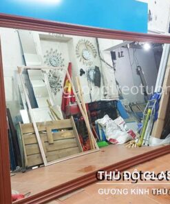 Gương treo tường kích thước lớn treo phòng khách