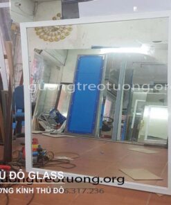 Gương treo tường phòng khách kích thước lớn khung gỗ nhựa màu trắng
