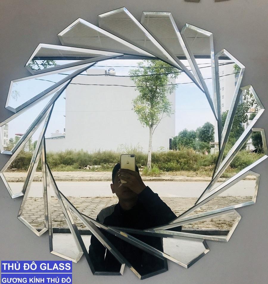 Gương tròn trang trí treo tường