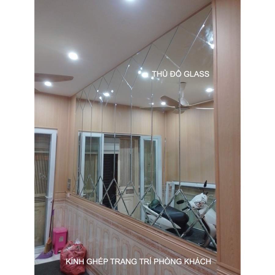 Kính ghép trang trí dán tường phòng khách quận 7 TPHCM Kính ghép trang trí dán tường phòng khách quận 7 TPHCM