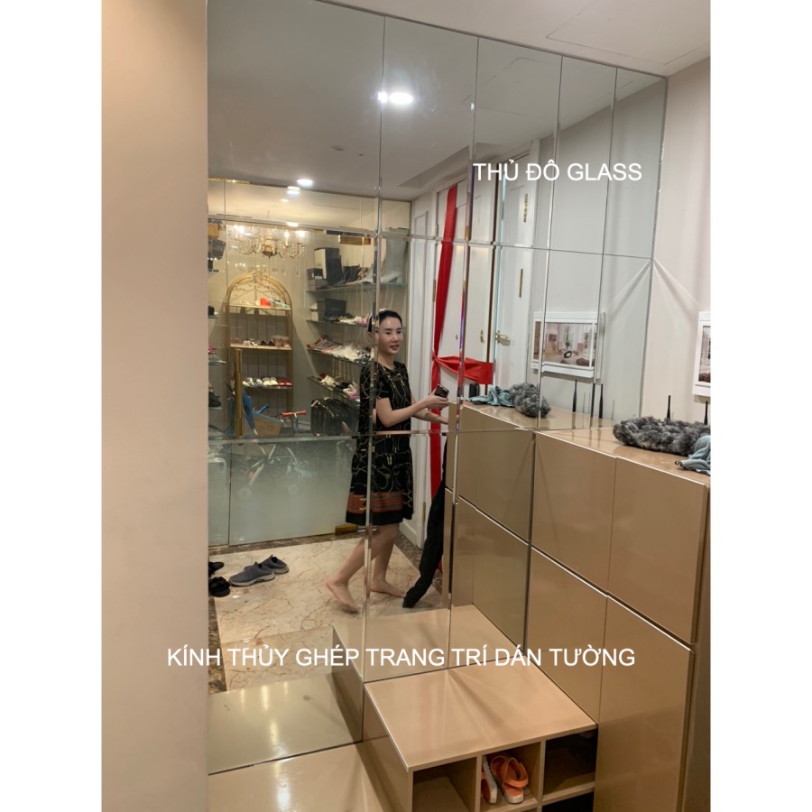 Kính thủy ghép trang trí dán tường tại quận 2 TPHCM