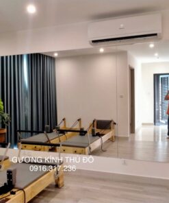 Lắp gương phòng tập Gym dán tường