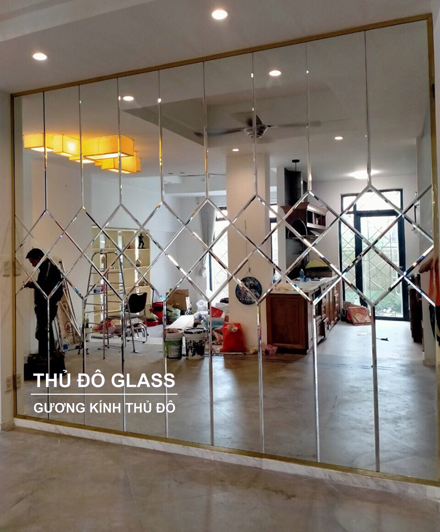 Gương ghép trang trí phòng khách